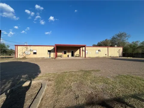 Commercial Building in Alice, TX