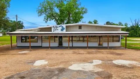 Restaurant Ready Commercial Building For Sale