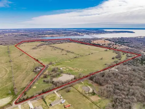 162-Acre Ranch on Lake Tawakoni