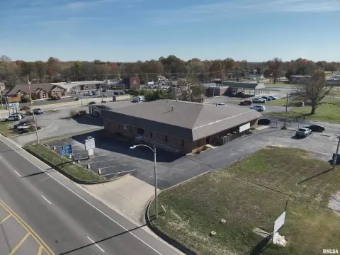 High-Traffic Commercial Property For Sale