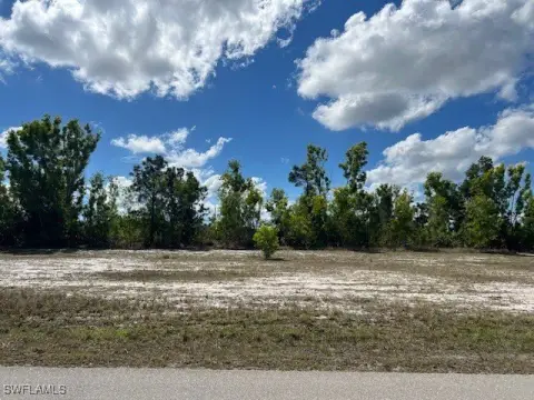 Cape Coral Freshwater Lot