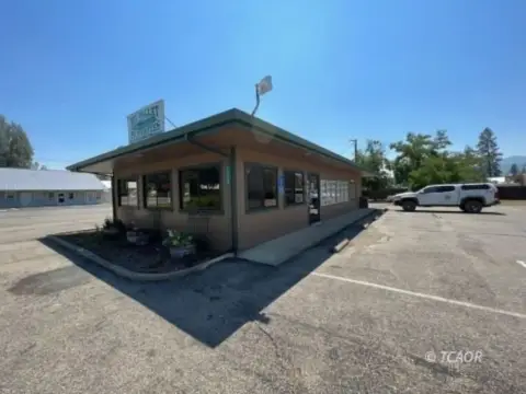 Remodeled Commercial Building in Hayfork