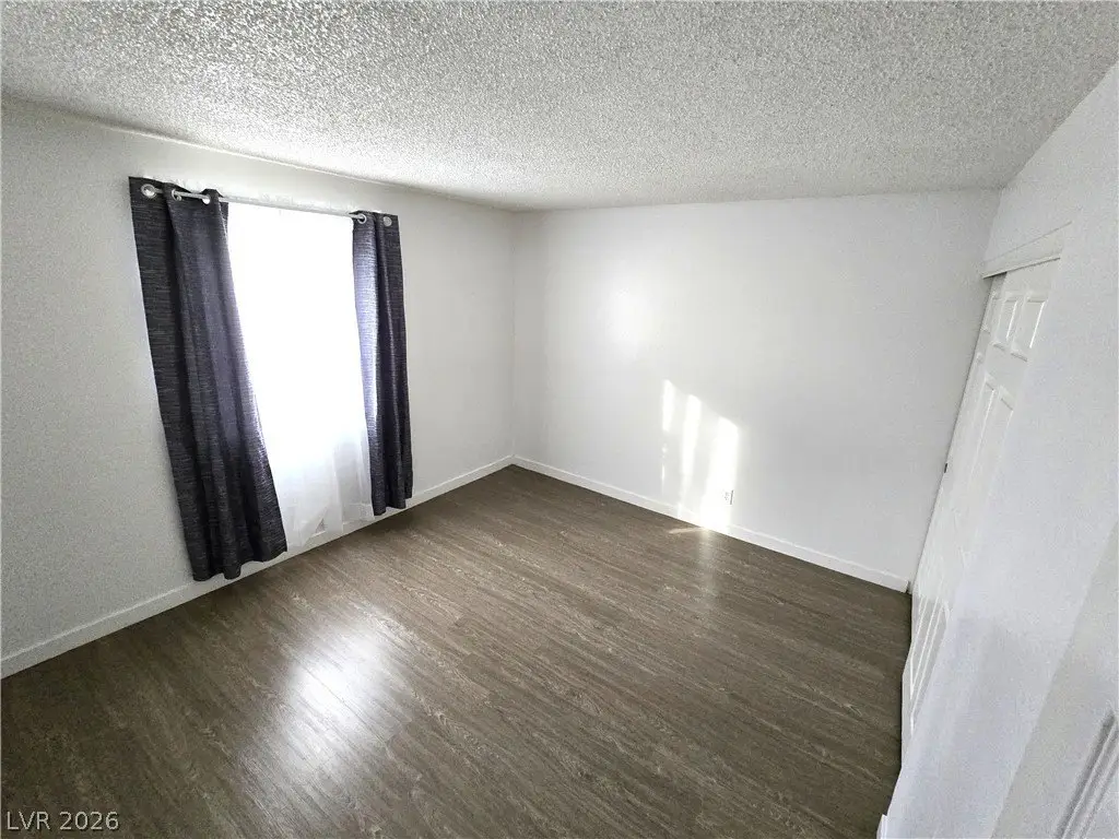 Picture 37