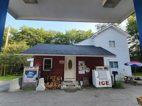 Renovated General Store Opportunity