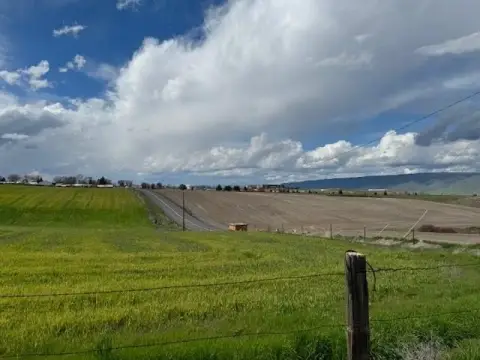 20 Acres in Lewiston Orchards