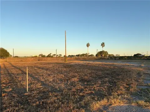 Kingsville Commercial Land Opportunity