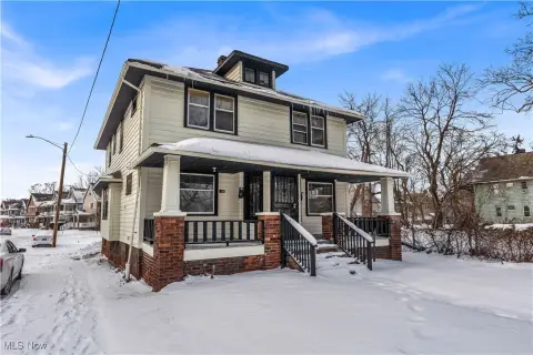 Cleveland Duplex: Investment Opportunity