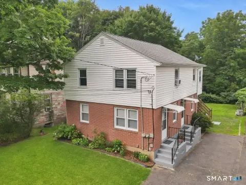 Renovated Duplex with Deck