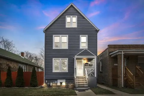 Turnkey 2-Unit Building in Chicago