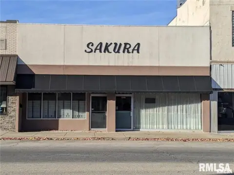 Updated Turn-Key Restaurant in Salem