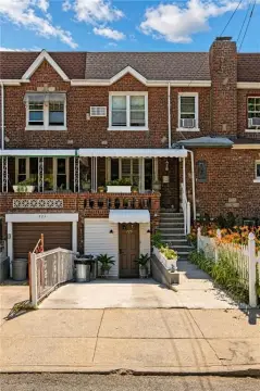 Single-Family Home with Private Parking