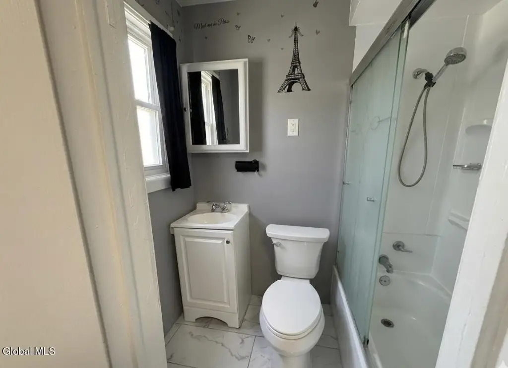 Picture 8