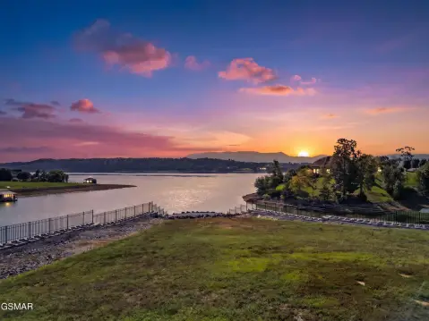 Lakefront Building Parcel