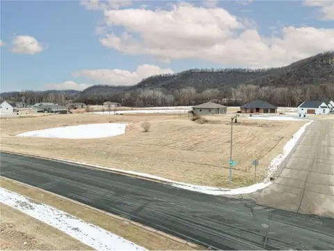 Residential Lot in Scenic Community