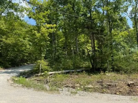 Land Near Lake Cumberland
