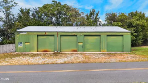 Flex Building with Garage Doors