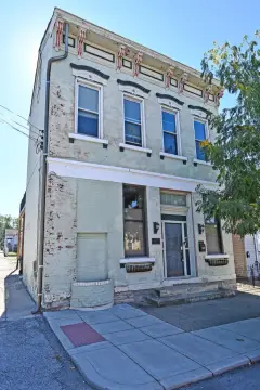 Mixed-Use Building in Newport, KY