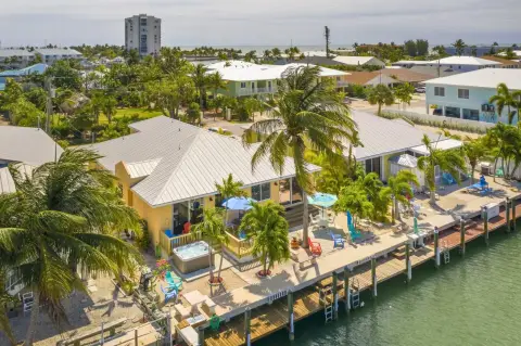 Furnished Duplex with Dockage