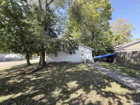 Carbondale Duplex Near SIU