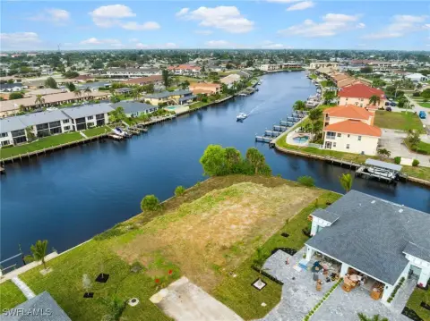 Waterfront Land in Cape Coral