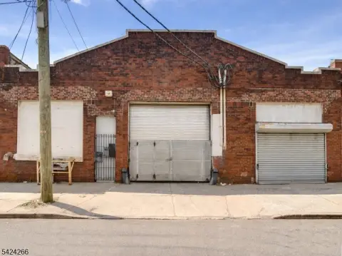 Commercial - Newark City, NJ