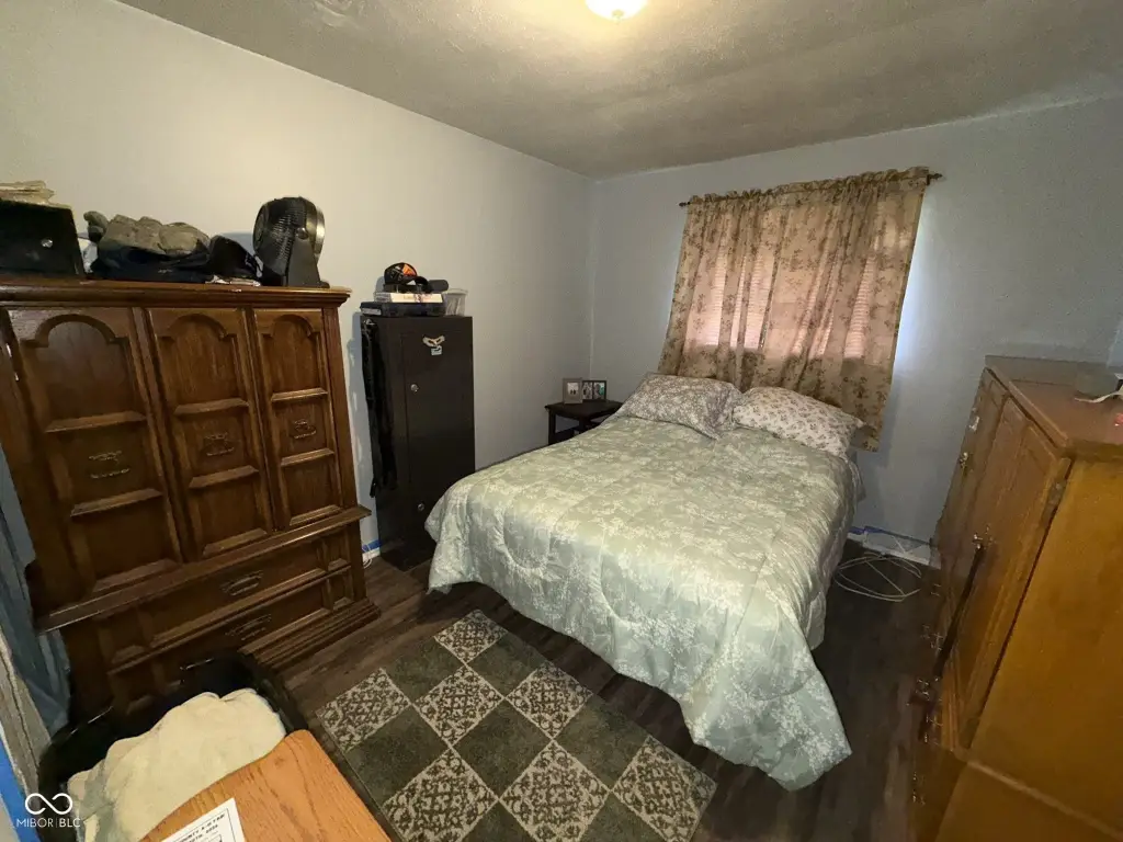 Picture 12