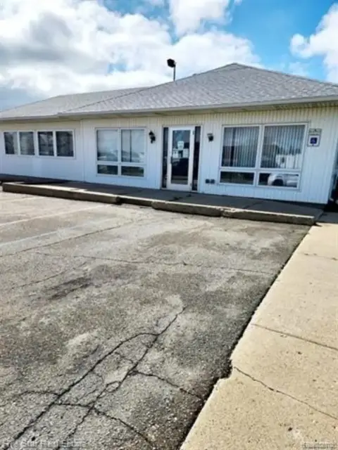 Almont Commercial Space for Rent