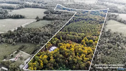Horton, AL Acreage with Barn
