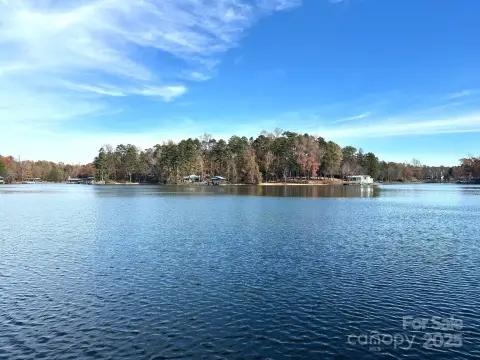 Waterfront Lot on Lake Wylie