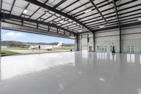 Turn-Key Hangar Near Madison