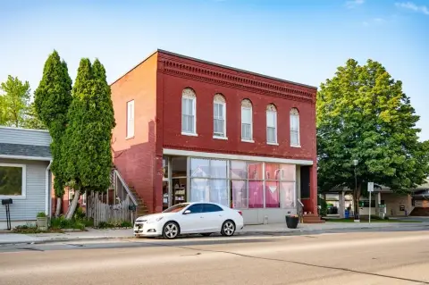 Mixed-Use Property in Sturgeon Bay