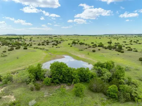 230-Acre Ranch in Hamilton County