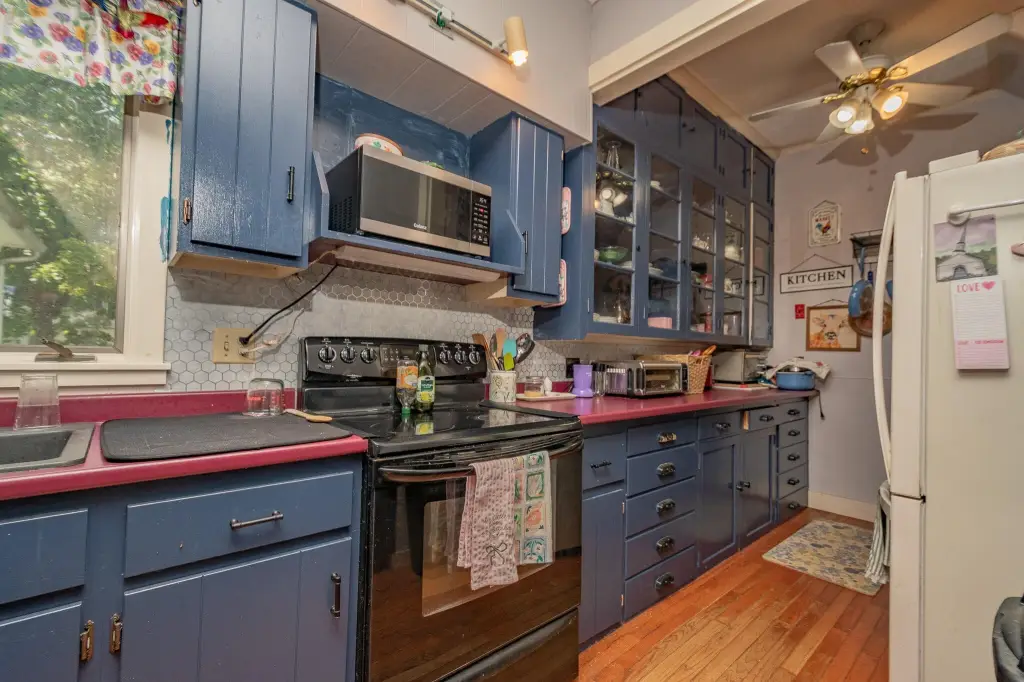 Picture 10
