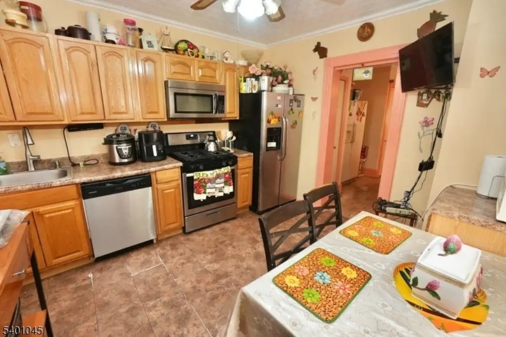 Picture 4