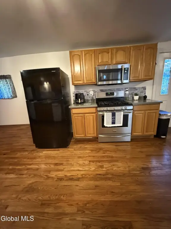 Picture 16