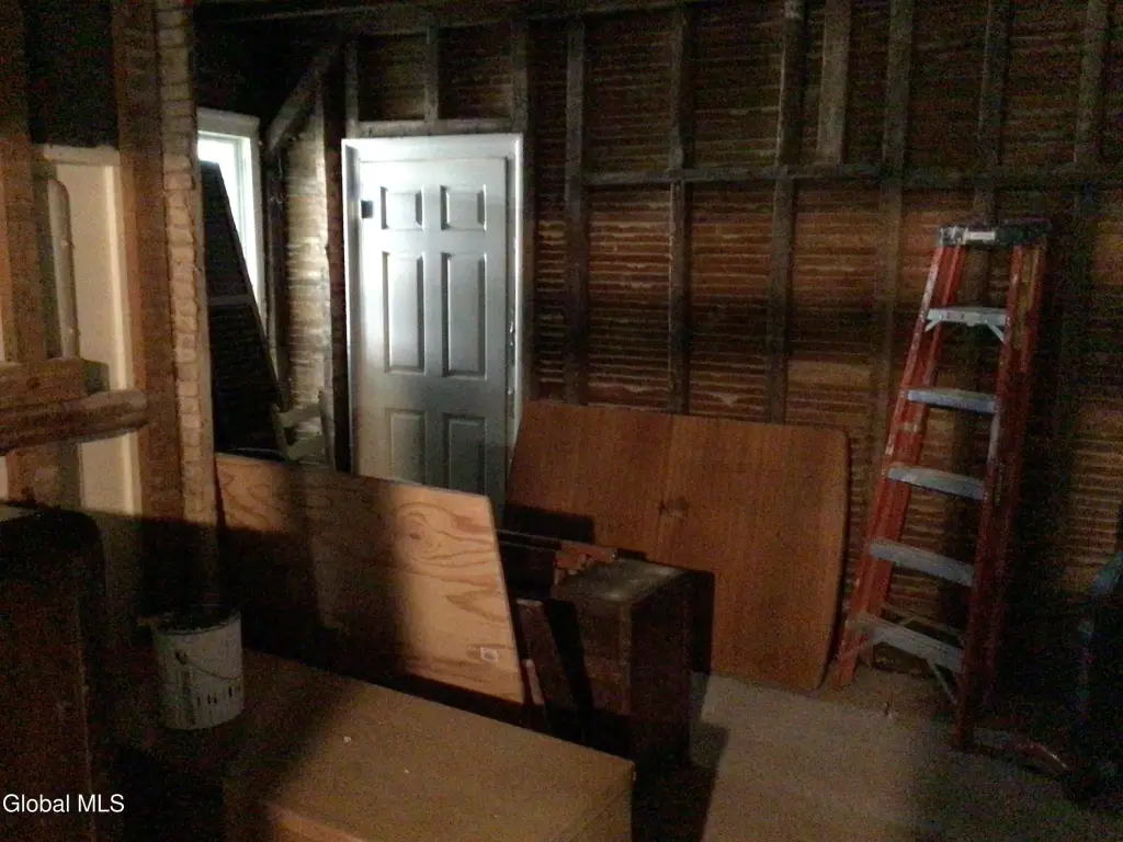 Picture 12
