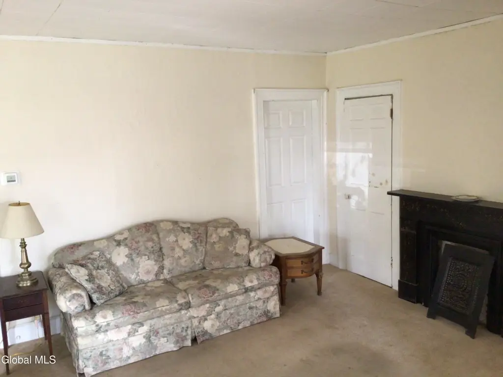 Picture 5