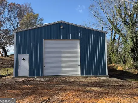 New Metal Building in Rome