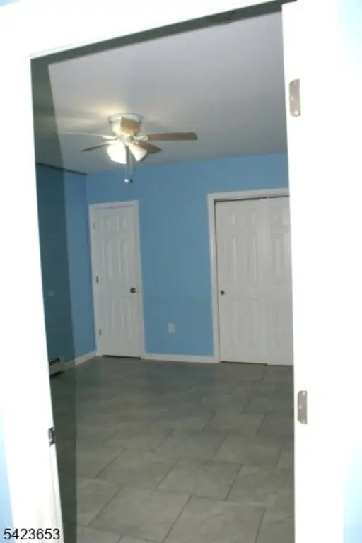 Picture 4