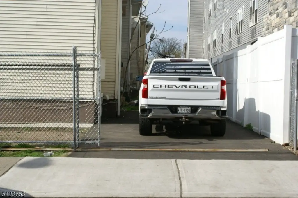 Picture 9