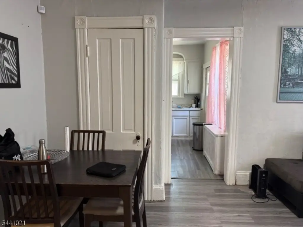 Picture 6