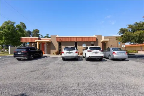 Fully Leased Fort Myers Investment