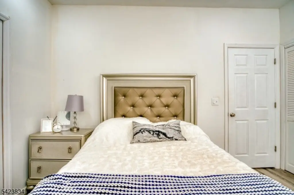 Picture 9