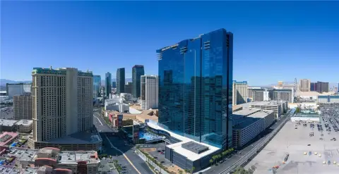 Las Vegas High-Rise Penthouse Studio