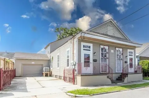Renovated Duplex Near French Quarter
