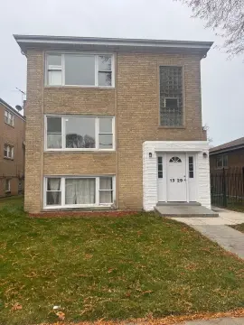 Renovated Chicago Triplex For Sale