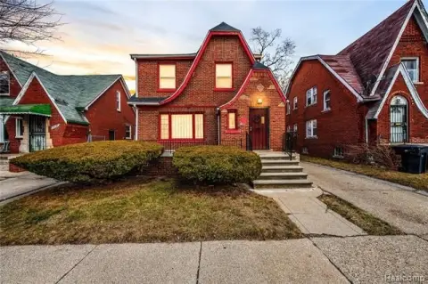 Detroit Duplex with Renovated Unit