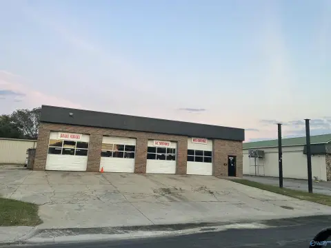 Gadsden Automotive Property For Rent