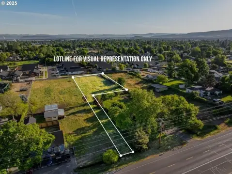 Buildable Lot in South Medford