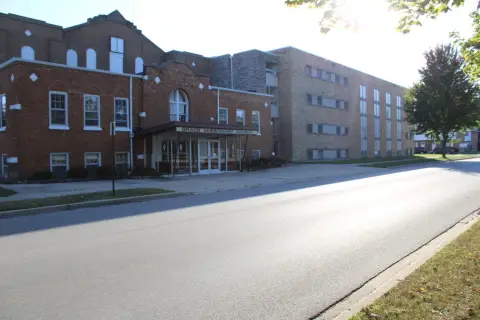 Spacious Church in Zion, IL